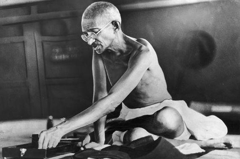 Mahatma Gandhi Study Culturacolectiva.com 